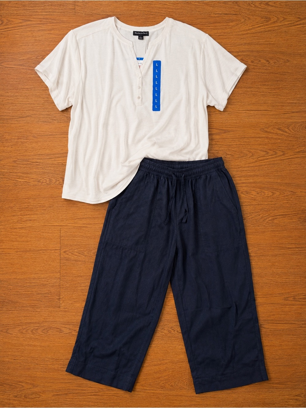 Banana Republic Cream Henley Top & Navy Cropped Pants Sz L NWT